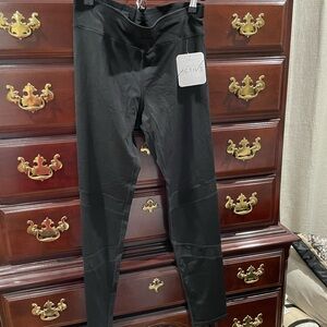 Yelete Black Leggings with Mesh Detail